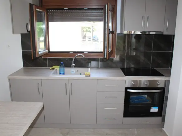 4-bedroom Building In Easts Olimpos, Greece (300 M²)