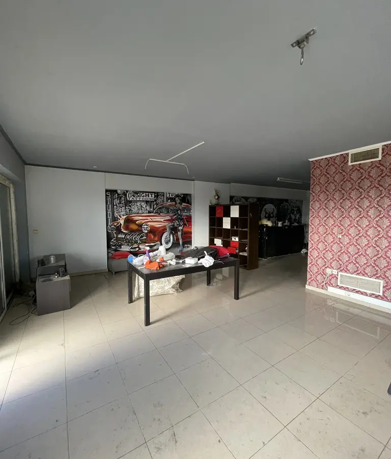 Flat With Two Bedrooms In Athens