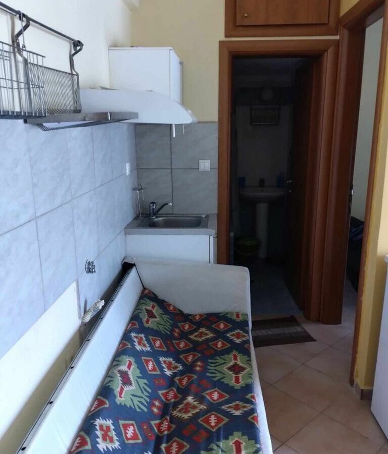 Compact Apartment With Sea View In Thessaloniki