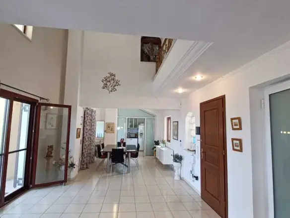 Detached House 340 M² In Epirus With Potential For Renovation
