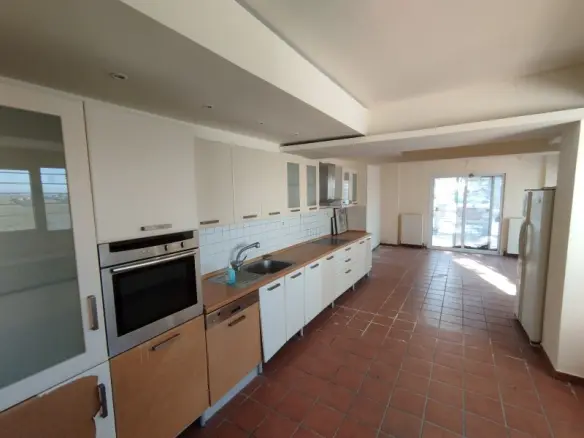 4-bedroom Villa In Thermaikos, Greece (610 M²)