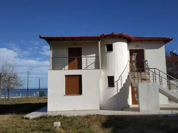 4-bedroom Building In Easts Olimpos, Greece (300 M²)