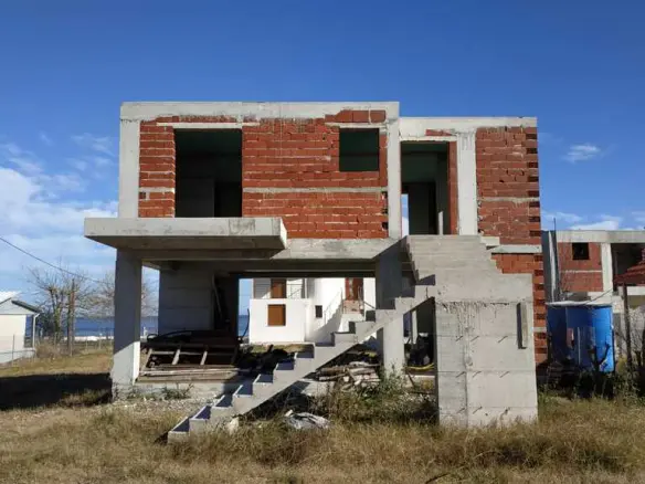 4-bedroom Building In Easts Olimpos, Greece (300 M²)