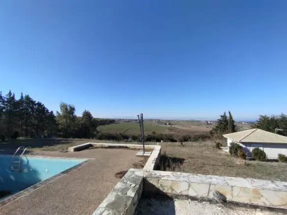 4-bedroom Villa In Thermaikos, Greece (610 M²)