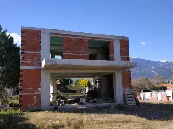 4-bedroom Building In Easts Olimpos, Greece (300 M²)