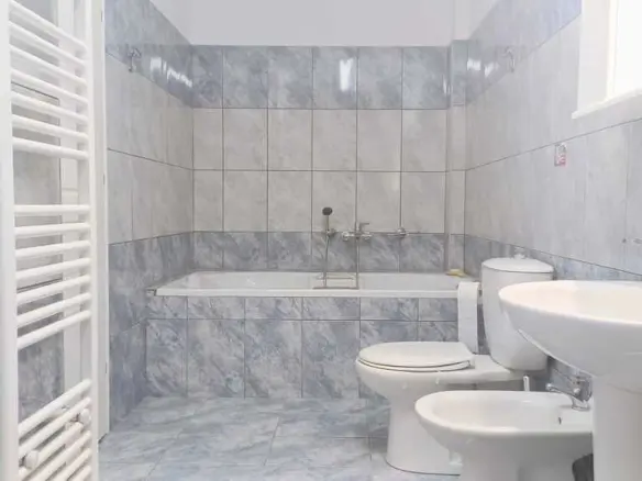 Detached House 340 M² In Epirus With Potential For Renovation