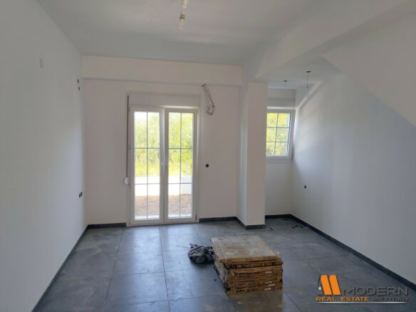 Two-bedroom Apartment Located In Sivota, Greece