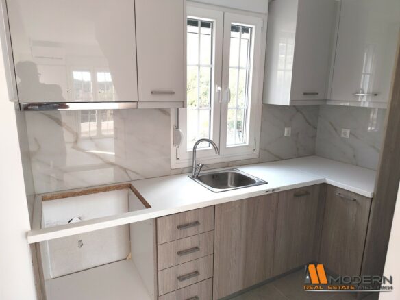 Maisonette With Sea View Located In Sivota, Greece
