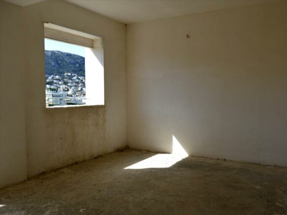 5-bedroom Detached House In Markopoulo, Greece (340 M²)