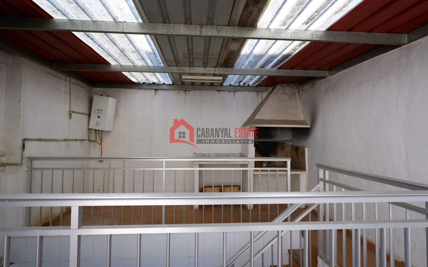 4-bedroom Duplex In Port De Sagunt (116 M²)
