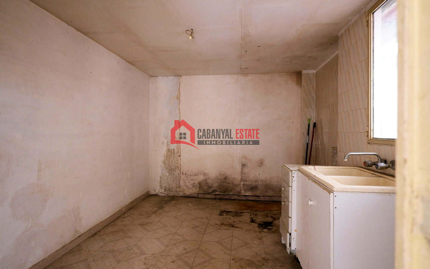 4-bedroom Duplex In Port De Sagunt (116 M²)