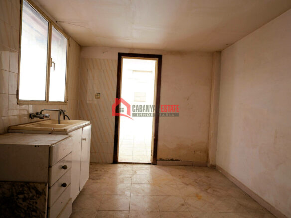 4-bedroom Duplex In Port De Sagunt (116 M²)