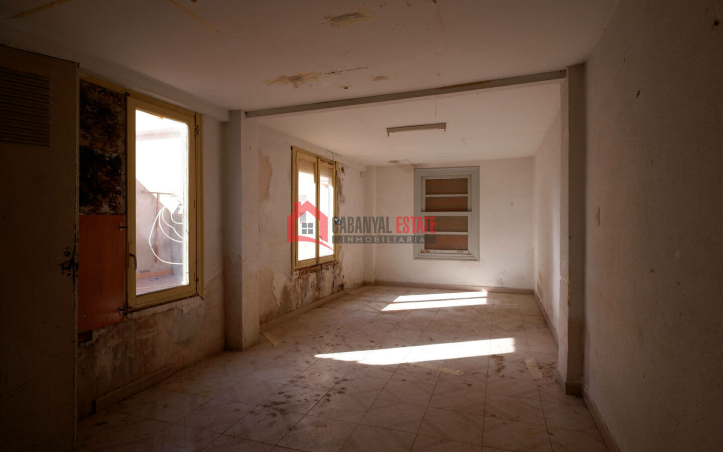 4-bedroom Duplex In Port De Sagunt (116 M²)