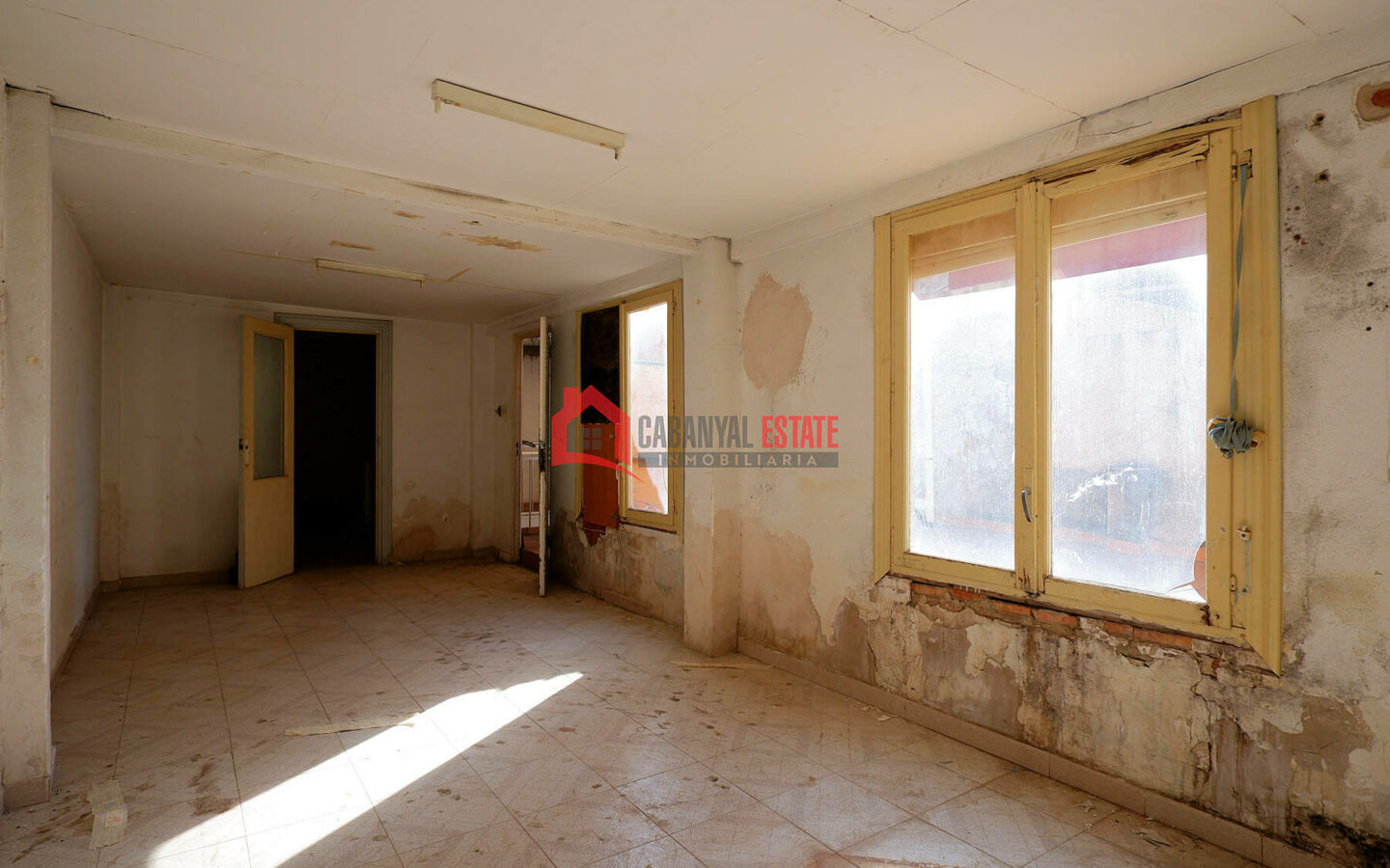4-bedroom Duplex In Port De Sagunt (116 M²)
