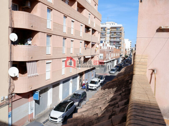 4-bedroom Duplex In Port De Sagunt (116 M²)