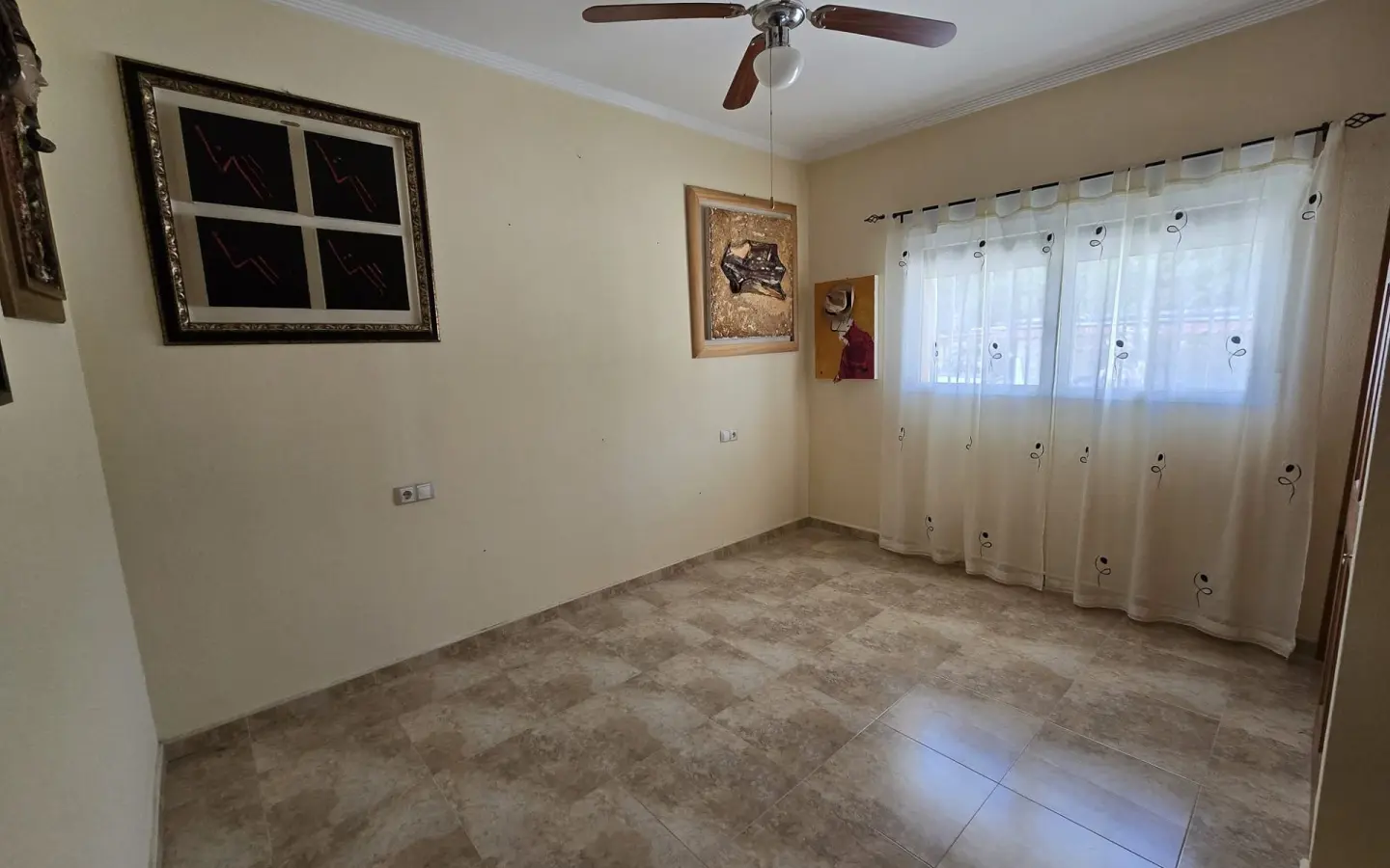 4-bedroom Detached Villa In Sax, Spain (260 M²)