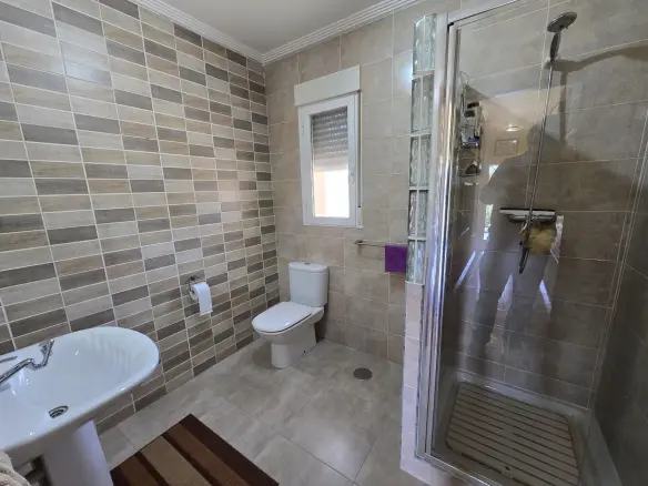 4-bedroom Detached Villa In Sax, Spain (260 M²)