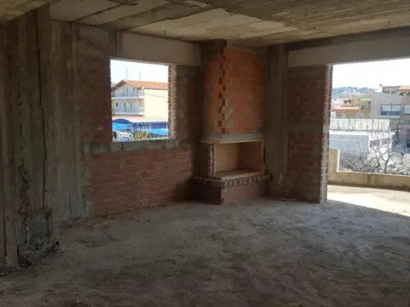 Building In Gerakas, Greece (810 M²)