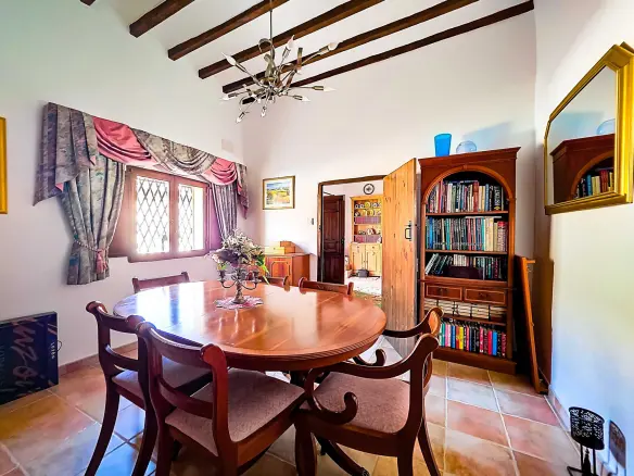 6-bedroom Country House In Pinoso, Spain (318 M²)