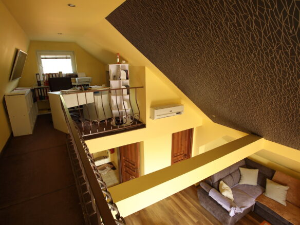House With Outbuildings, Pool And Vineyard In Vinica, Slovakia – Preissenkung
