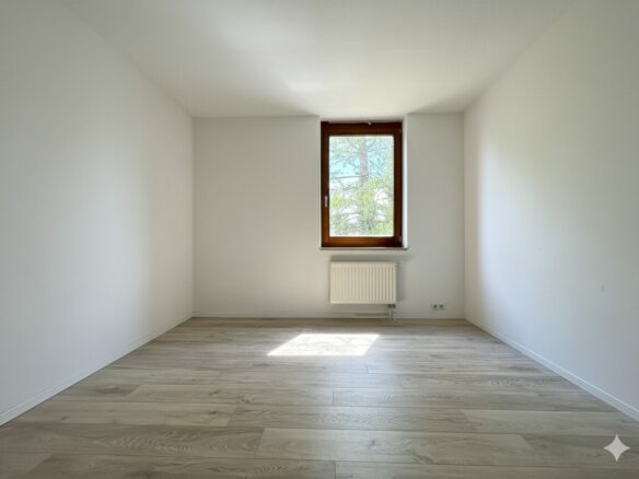 Waterfront Apartment With Prime Location In Central Berlin