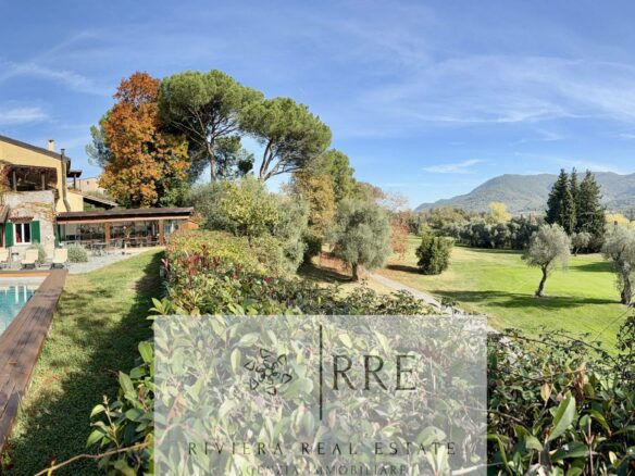 Villa With Pool In Garlenda Golf Club Area Rif. 1013-160