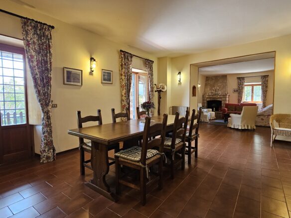 Historic Stone Casale With Guest House And Swimming Pool