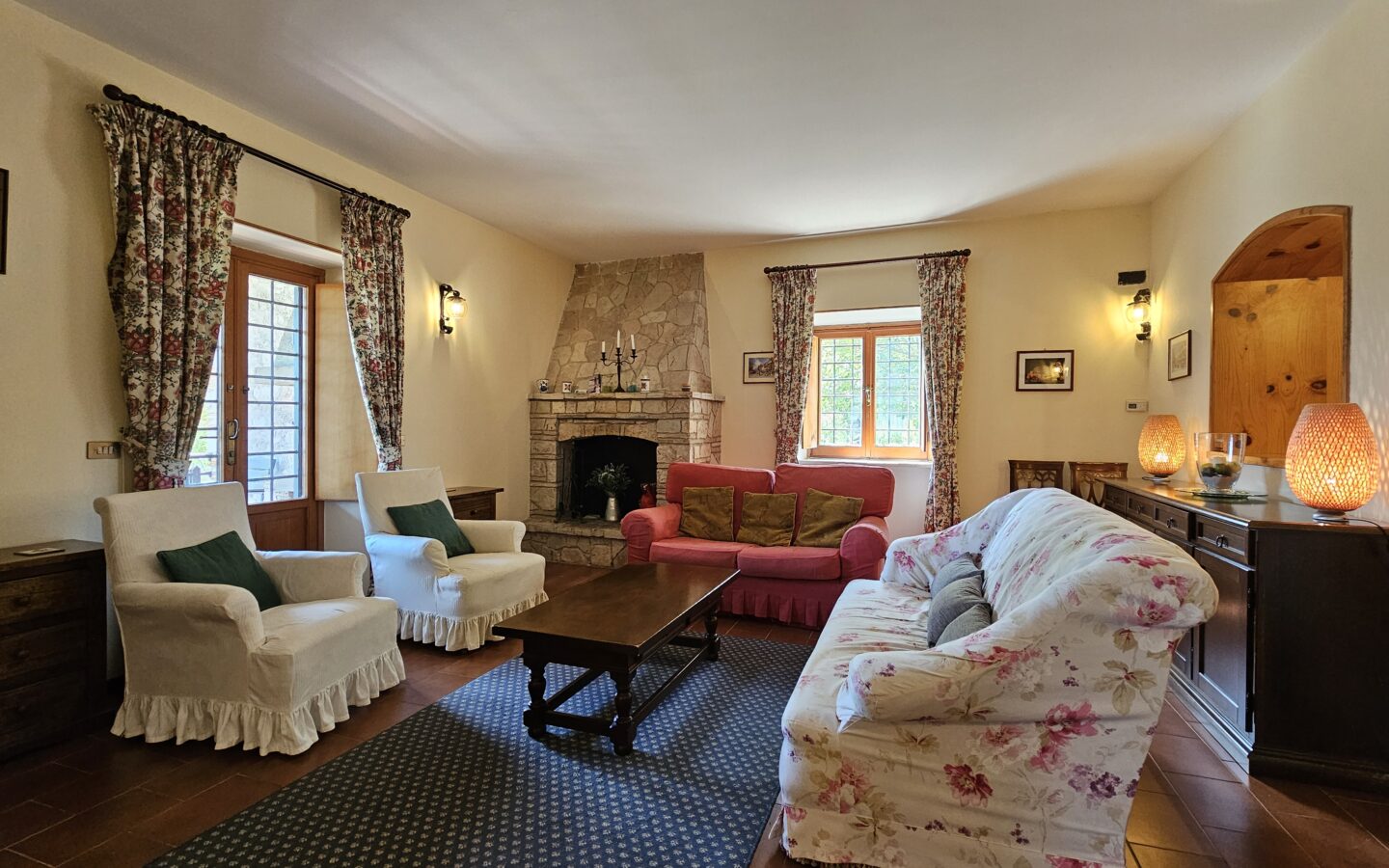 Historic Stone Casale With Guest House And Swimming Pool