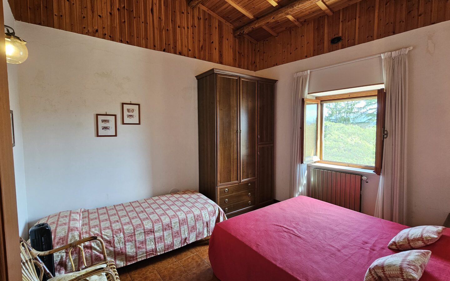 Historic Stone Casale With Guest House And Swimming Pool