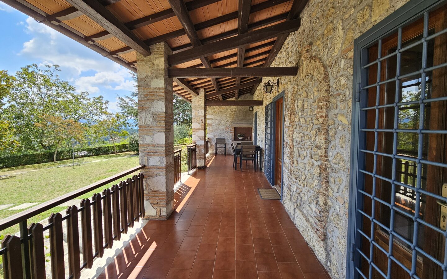 Historic Stone Casale With Guest House And Swimming Pool