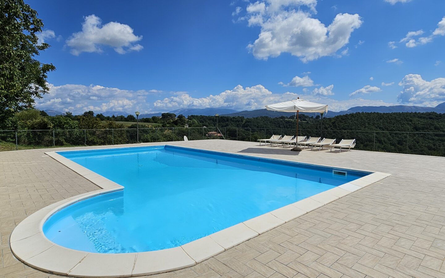 Historic Stone Casale With Guest House And Swimming Pool