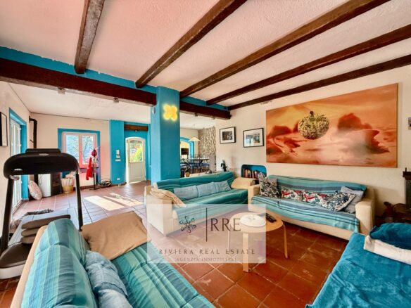Villa With Pool In Garlenda Golf Club Area Rif. 1013-160