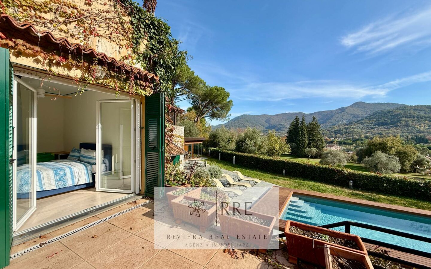 Villa With Pool In Garlenda Golf Club Area Rif. 1013-160
