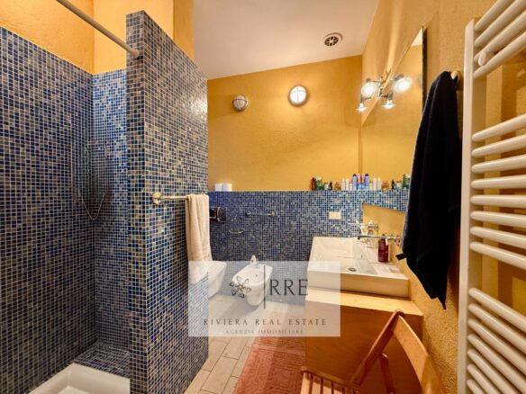 Villa With Pool In Garlenda Golf Club Area Rif. 1013-160