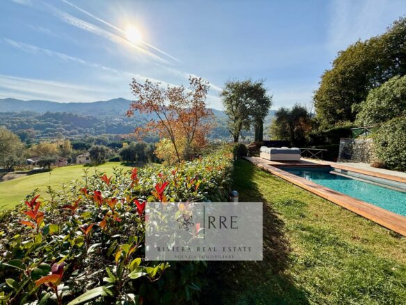 Villa With Pool In Garlenda Golf Club Area Rif. 1013-160
