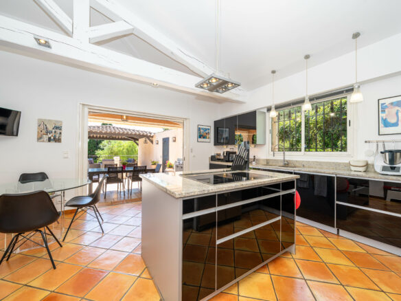 Beautiful Villa 6 Bedrooms