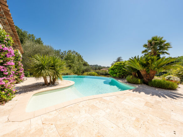 Beautiful Villa 6 Bedrooms