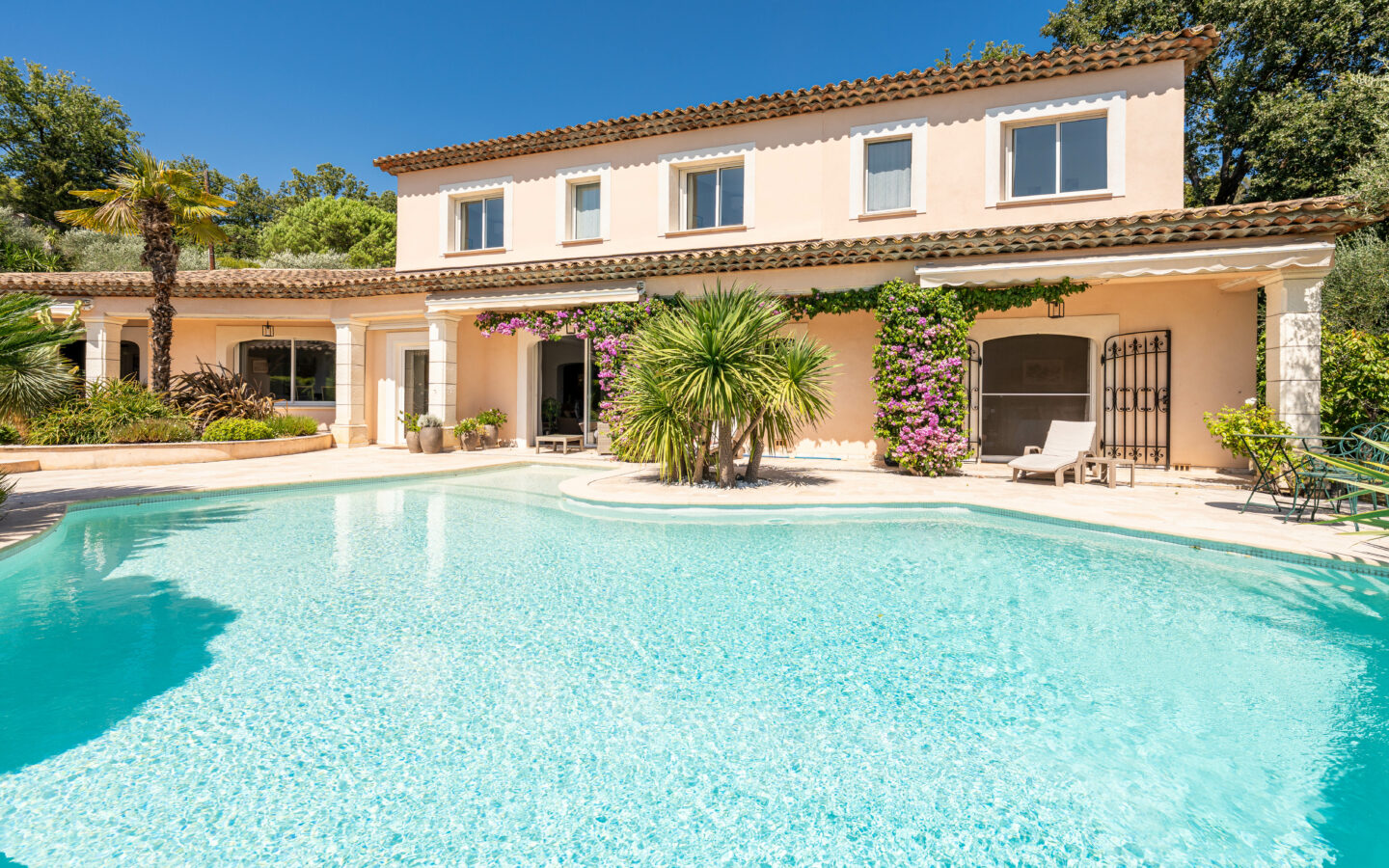 Beautiful Villa 6 Bedrooms