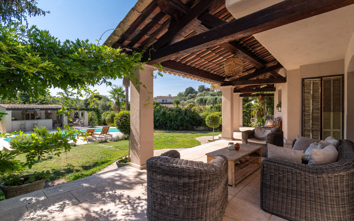 Villa With Studio In Prime Location