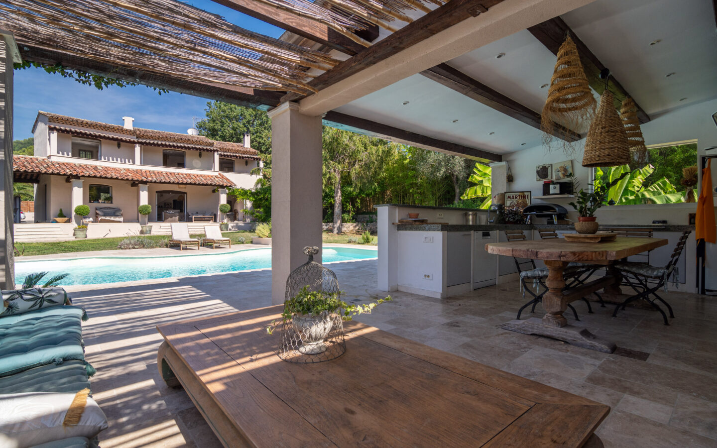 Villa With Studio In Prime Location