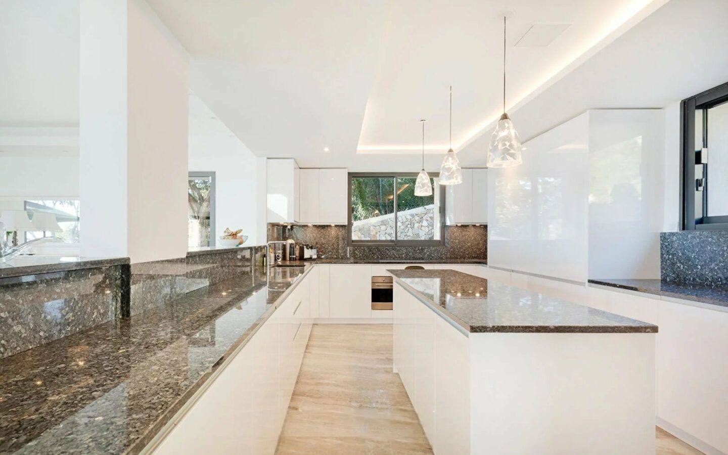 Contemporary Villa With Sea View In Coastal Location