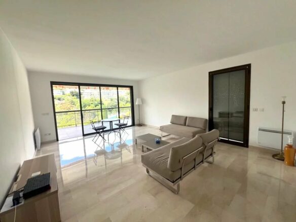 Sea View Apartment In Cannes With Two Bedrooms