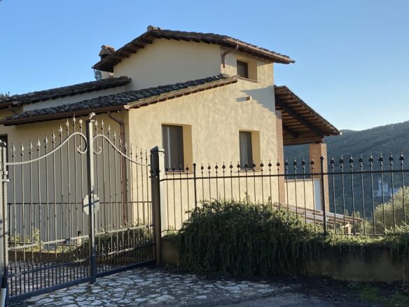 Villa Narnia With Pool And Sea View In Coastal Region