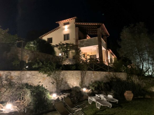 Villa Narnia With Pool And Sea View In Coastal Region