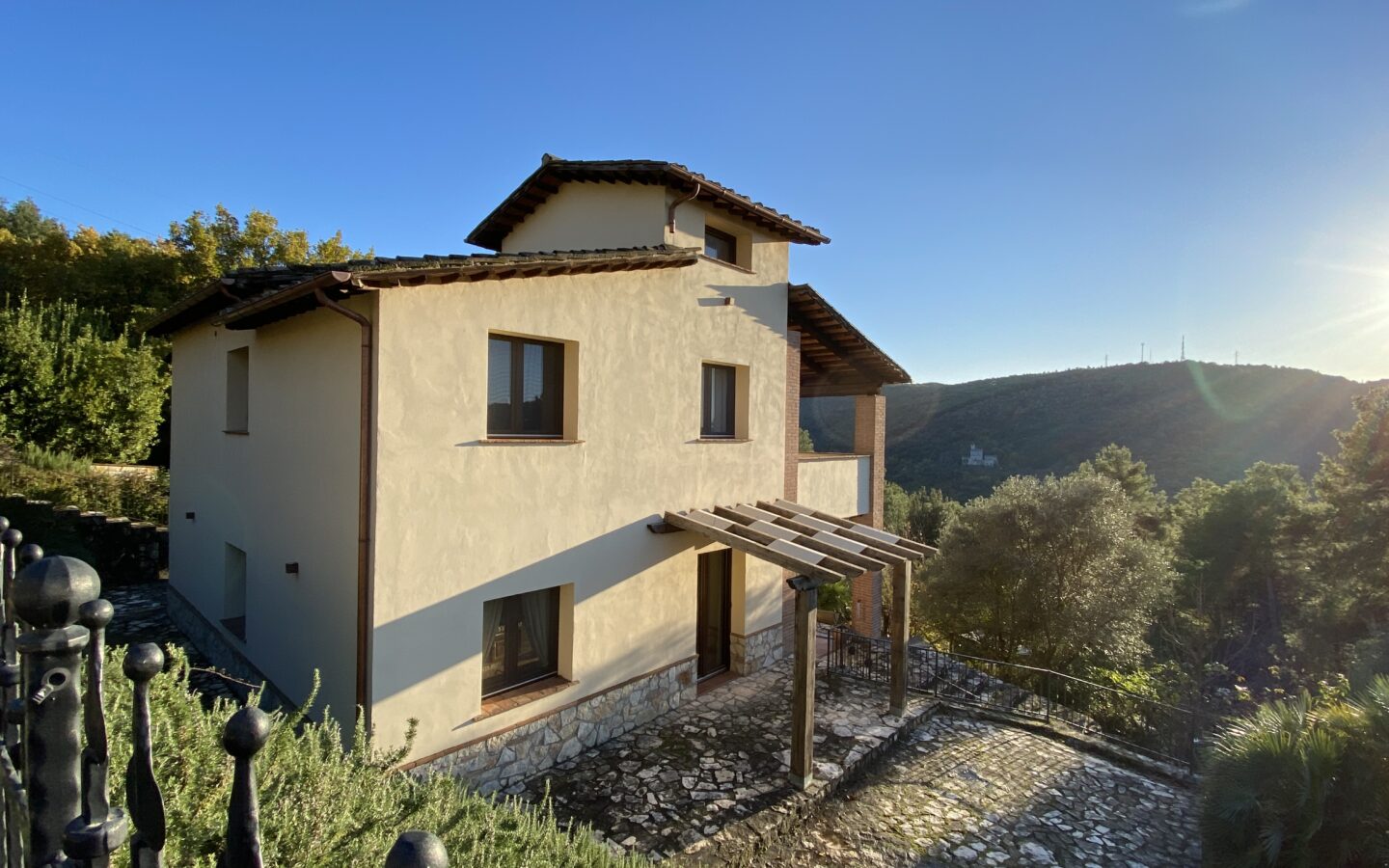 Villa Narnia With Pool And Sea View In Coastal Region