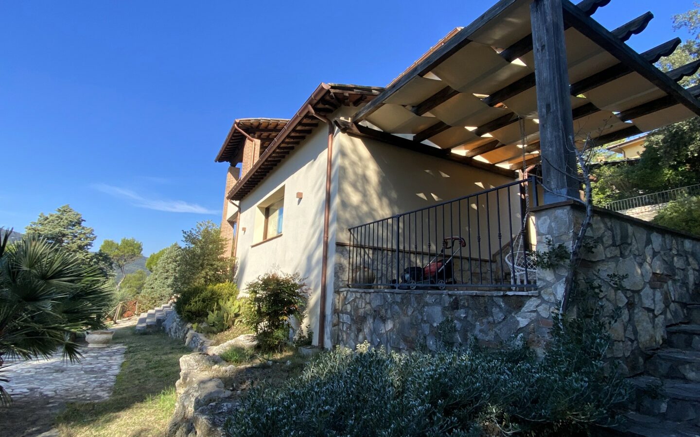 Villa Narnia With Pool And Sea View In Coastal Region