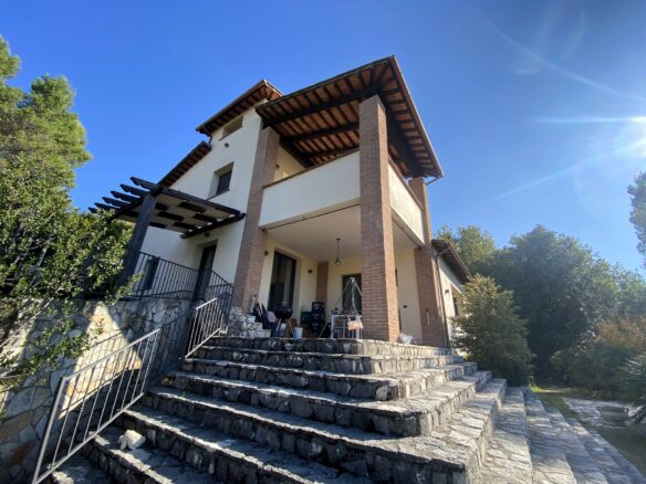 Villa Narnia With Pool And Sea View In Coastal Region