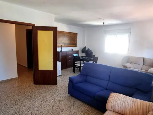 4-bedroom Flat In Fuengirola, Spain (180 M²)