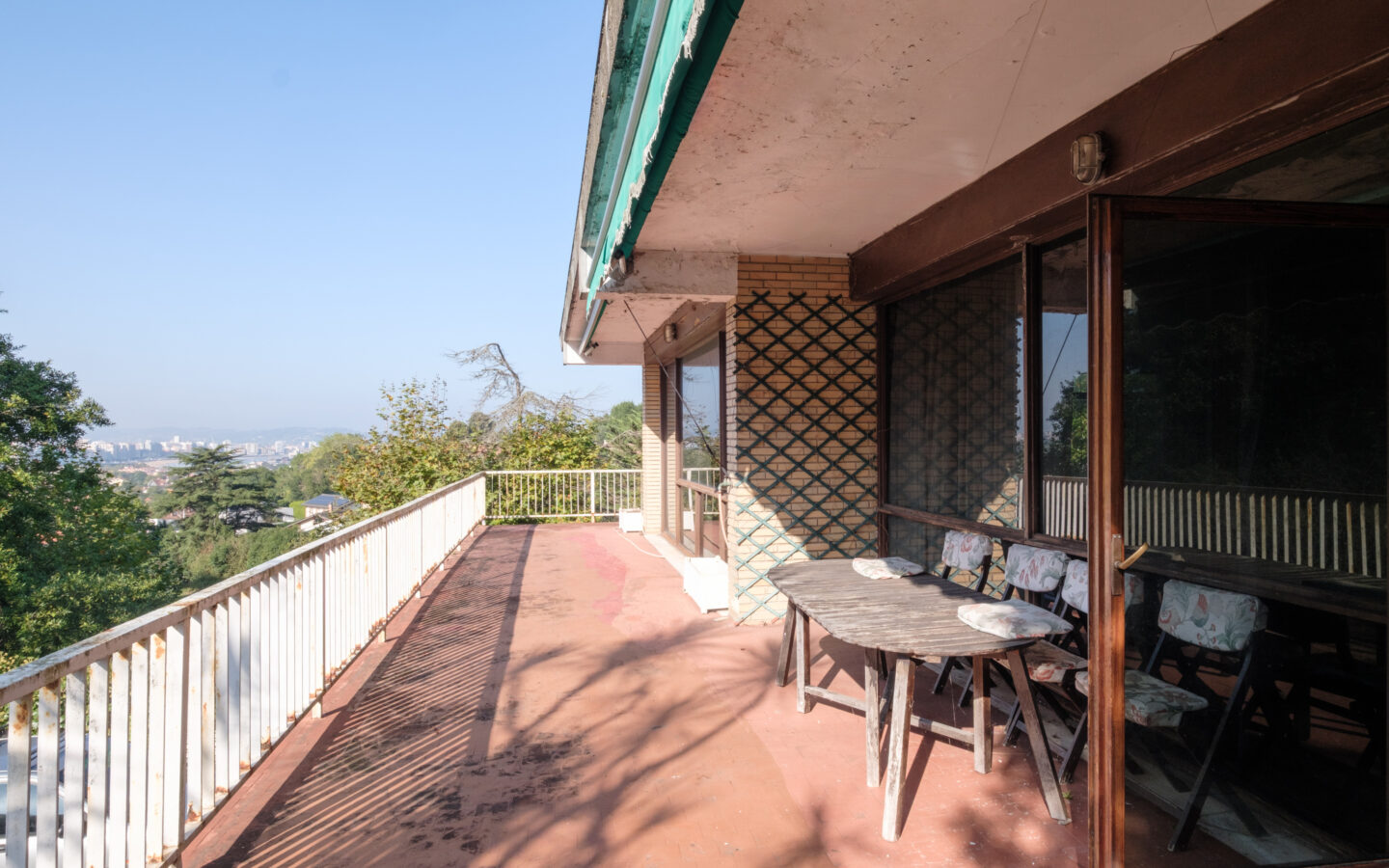 Chalet With Plot Available In Somio