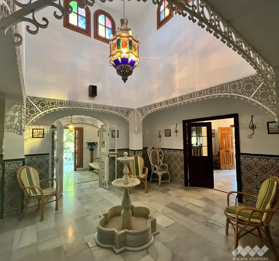 6-bedroom Villa In Málaga, Spain (360 M²)